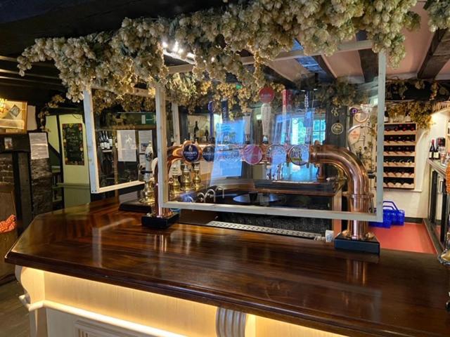 מלון Newenden The White Hart מראה חיצוני תמונה